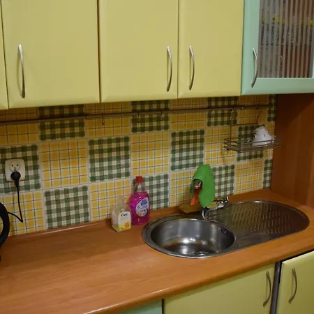 Apartament Julia 1-6 Os II Pietro Ze Sniadaniem Kontynentalnym Kielce Exterior photo