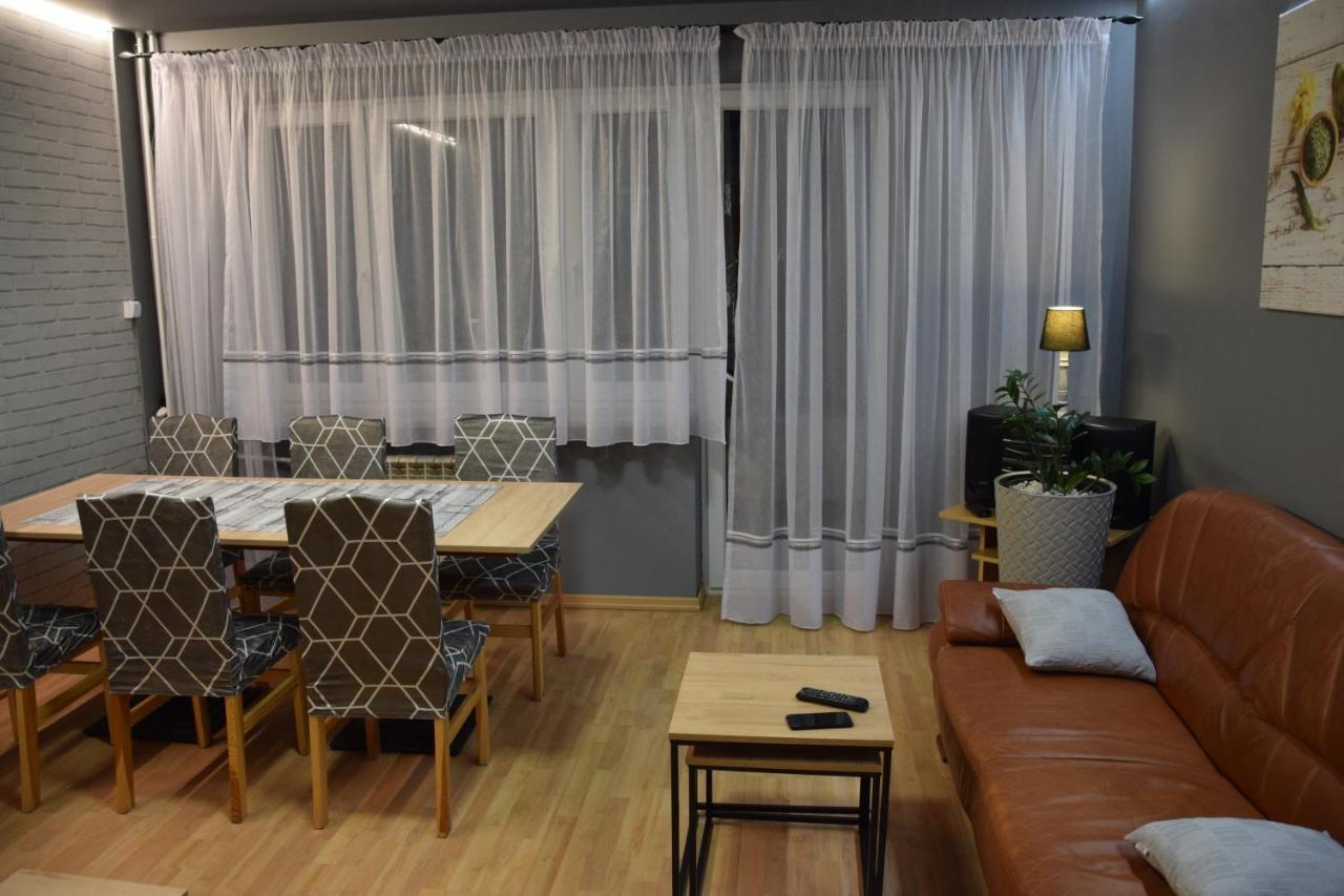 Apartment Julia 1-6 Os Ii Pietro Ze Sniadaniem Kontynentalnym Kielce