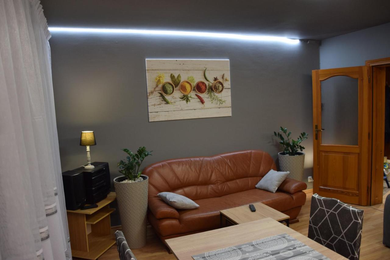 Julia 1-6 Os Ii Pietro Ze Sniadaniem Kontynentalnym Apartment