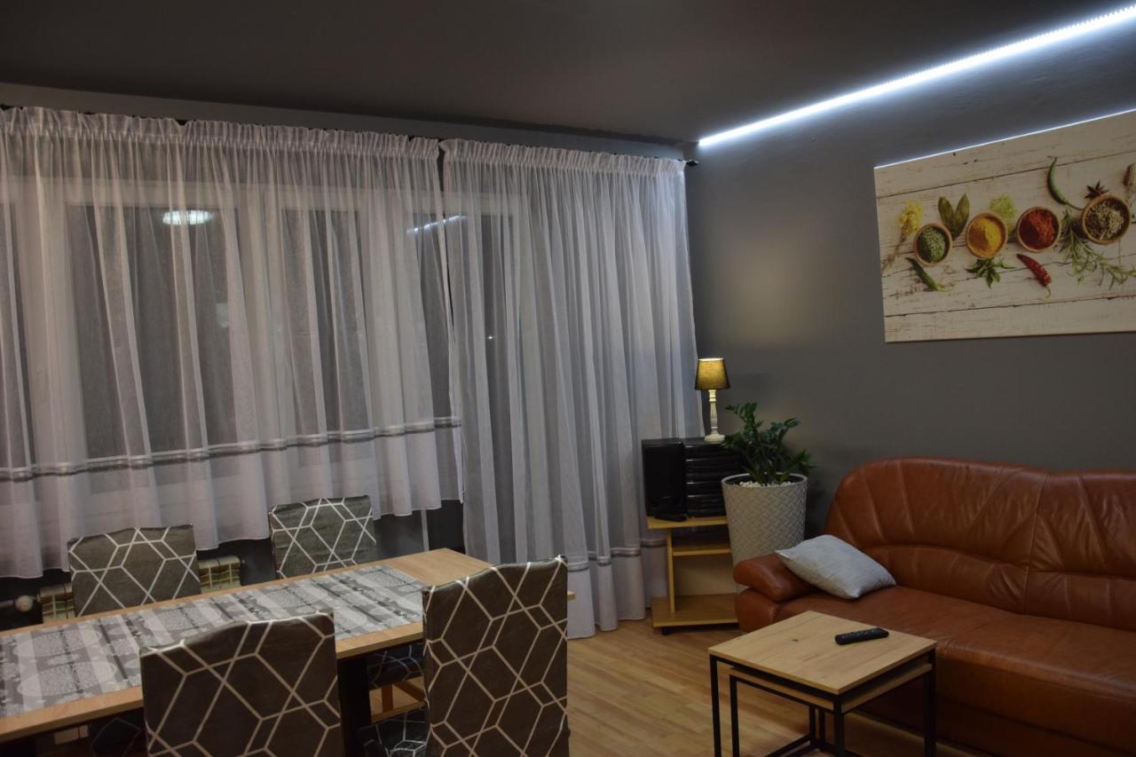 Julia 1-6 Os Ii Pietro Ze Sniadaniem Kontynentalnym Apartment Kielce